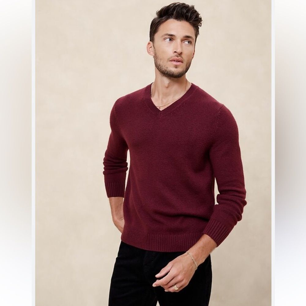 BR L ECO Burgundy Long Sleeve V Neck Fine Knit Sweater